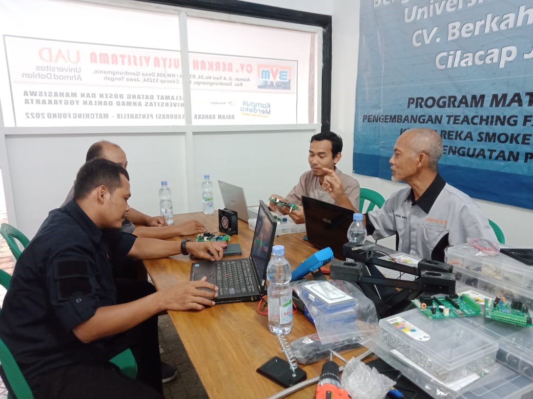 Mengembangkan smoke meter bebasis tablet (SMBT), Dosen MPGV Raih Hibah Matching Fund 